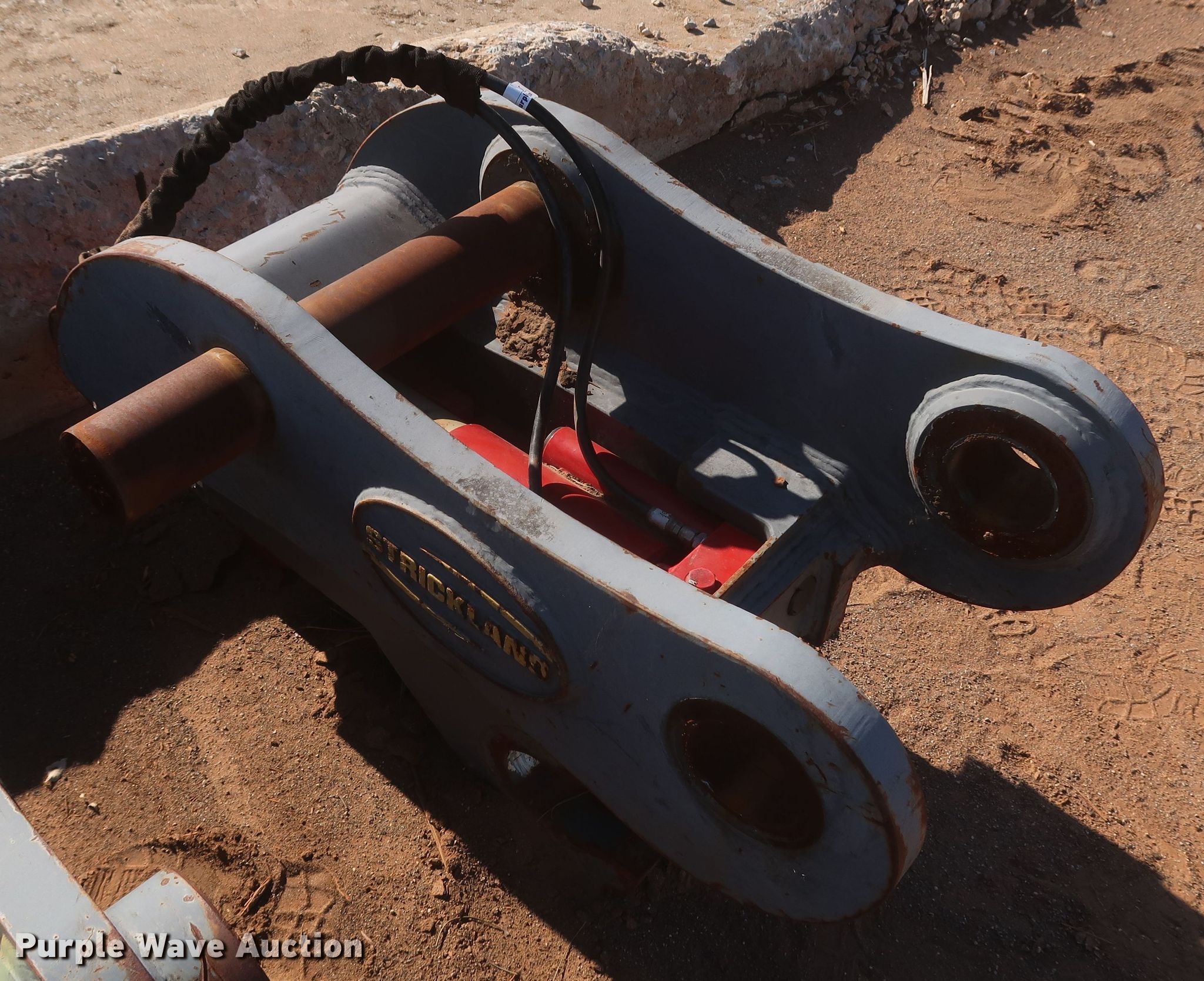 2016 Strickland SK260 quick coupler in Oklahoma City, OK Item LP9005