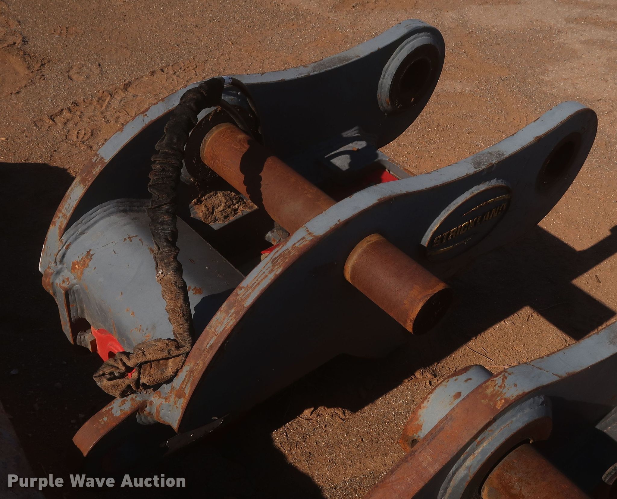 2016 Strickland SK260 quick coupler in Oklahoma City, OK Item LP9005