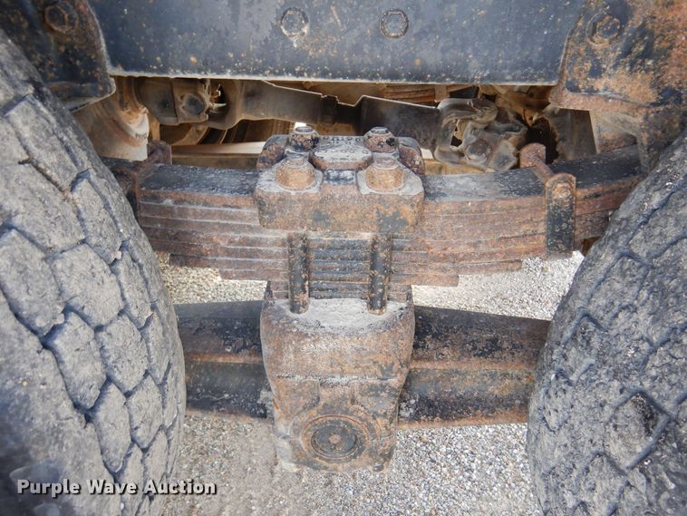 image for item DB7835 1998 International 4900  dump truck