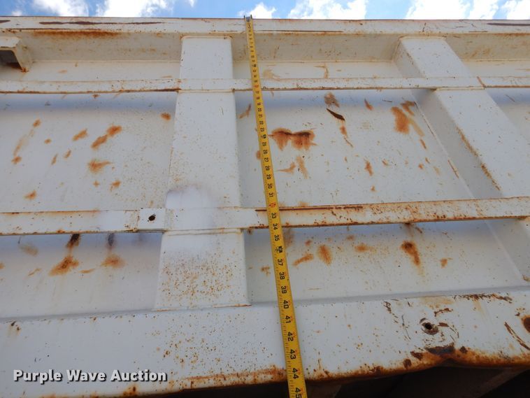 image for item DB7835 1998 International 4900  dump truck