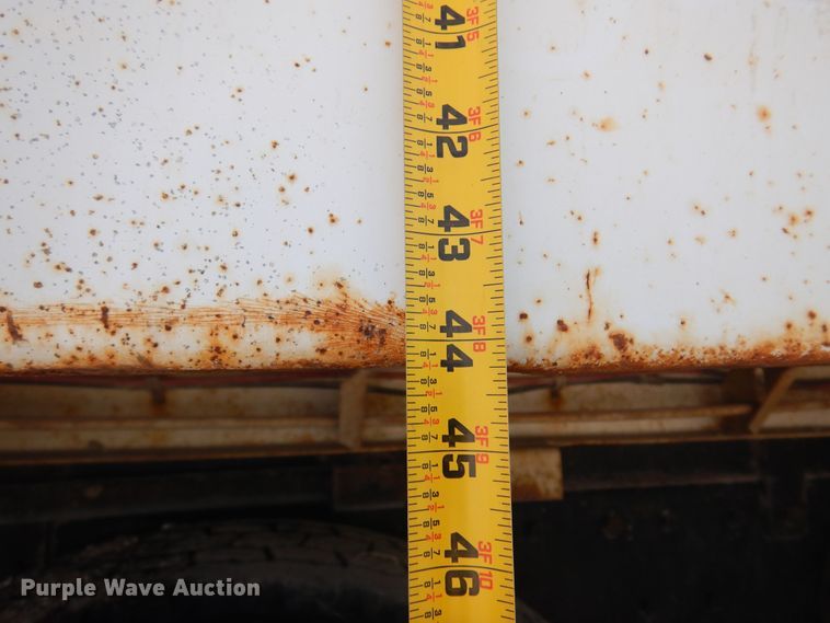 image for item DB7835 1998 International 4900  dump truck