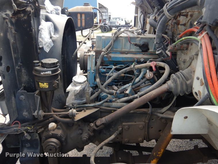 image for item DB7835 1998 International 4900  dump truck