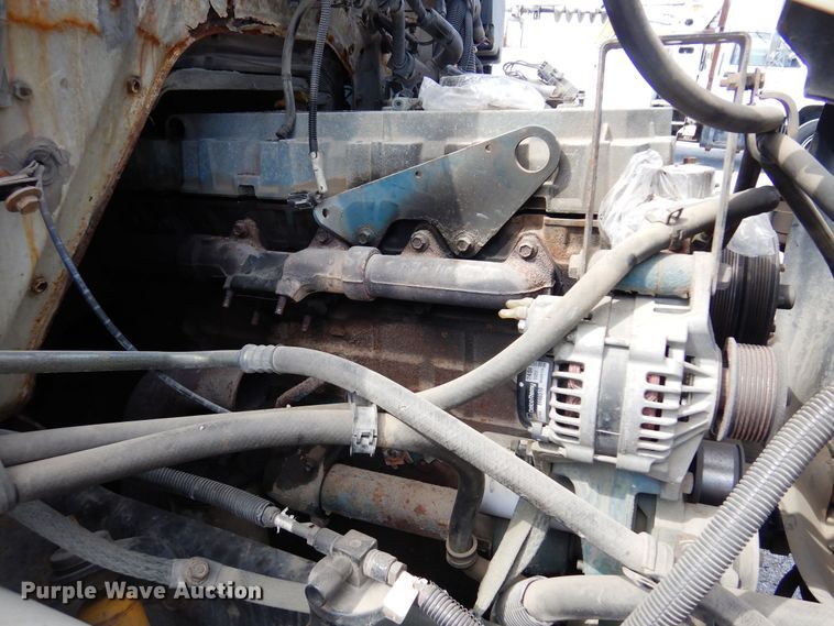 image for item DB7835 1998 International 4900  dump truck