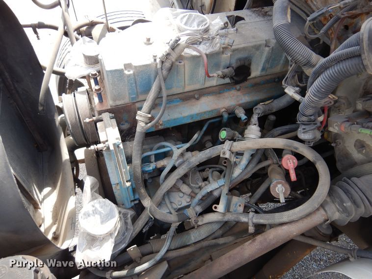 image for item DB7835 1998 International 4900  dump truck