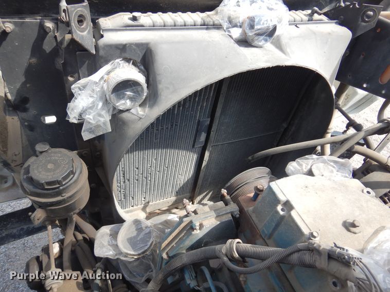 image for item DB7835 1998 International 4900  dump truck