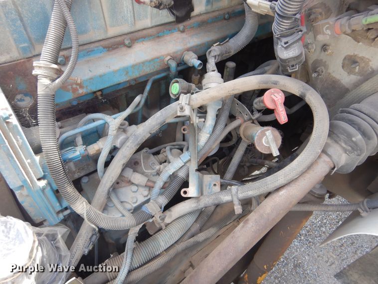 image for item DB7835 1998 International 4900  dump truck