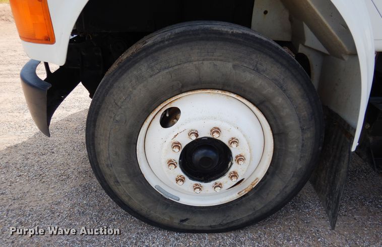 image for item DB7835 1998 International 4900  dump truck