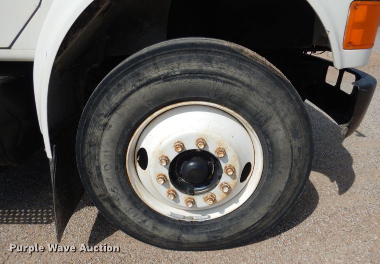 image for item DB7835 1998 International 4900  dump truck