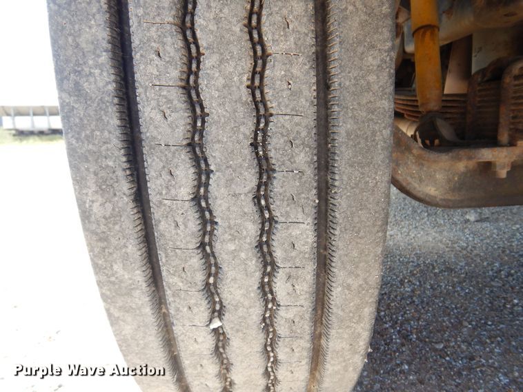 image for item DB7835 1998 International 4900  dump truck