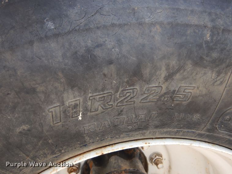 image for item DB7835 1998 International 4900  dump truck