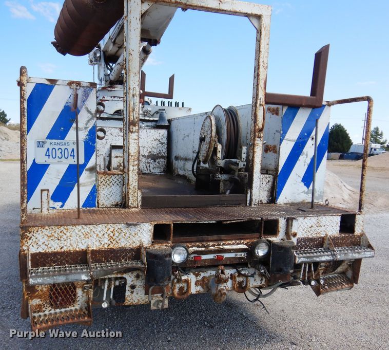 image for item DB7836 1991 GMC TopKick C6500  digger derrick truck