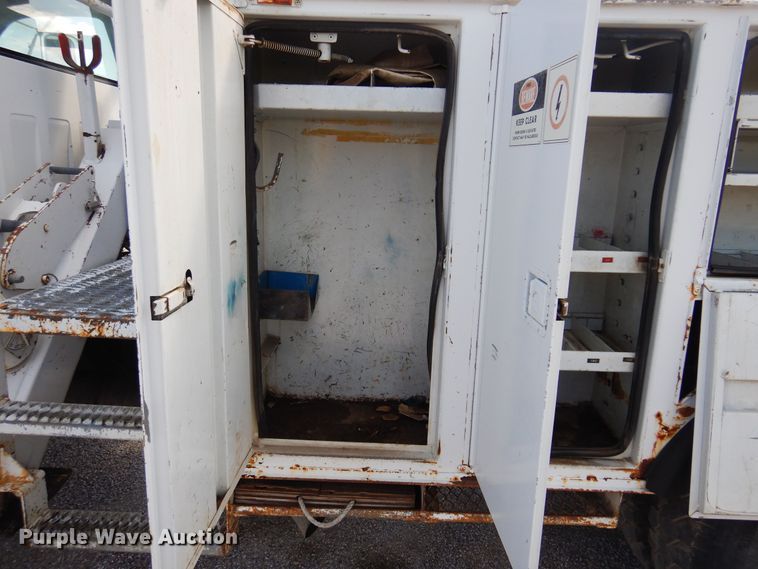 image for item DB7836 1991 GMC TopKick C6500  digger derrick truck