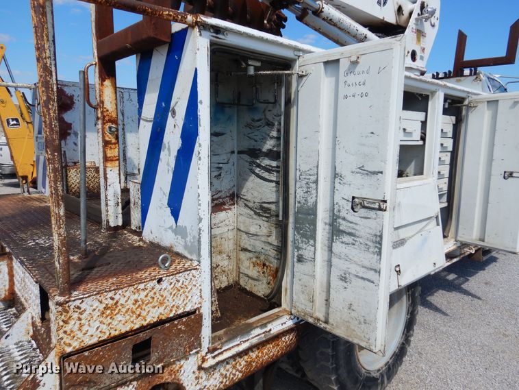 image for item DB7836 1991 GMC TopKick C6500  digger derrick truck