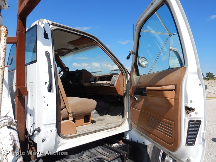 image for item DB7836 1991 GMC TopKick C6500  digger derrick truck