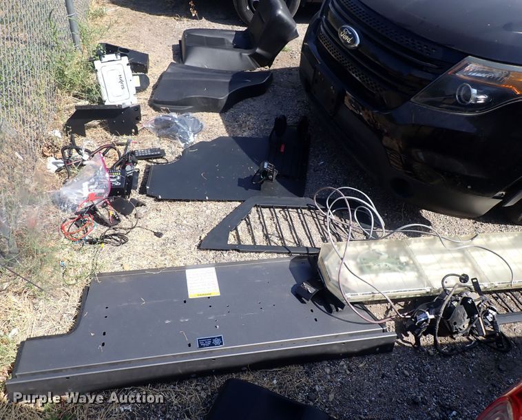 image for item DF8335 2015 Ford Explorer Police Interceptor  SUV