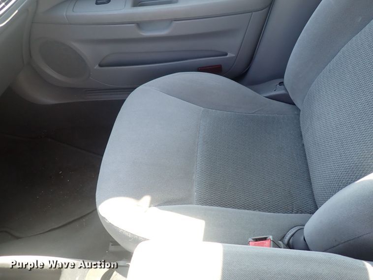 image for item DF8360 2006 Ford Taurus SE