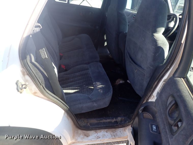 image for item DF8371 2001 Chevrolet Blazer  SUV