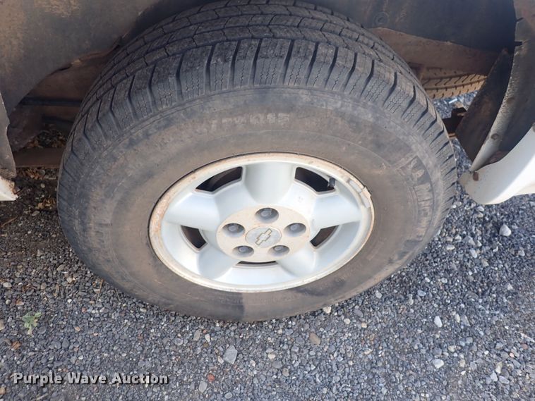 image for item DF8371 2001 Chevrolet Blazer  SUV