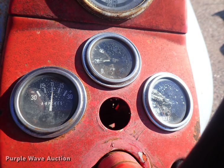 image for item DF8374 Ford  tractor