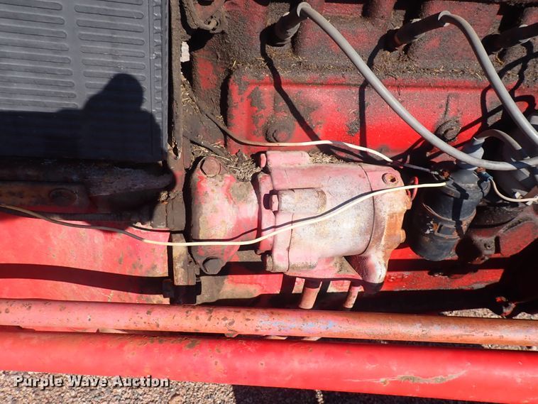 image for item DF8374 Ford  tractor