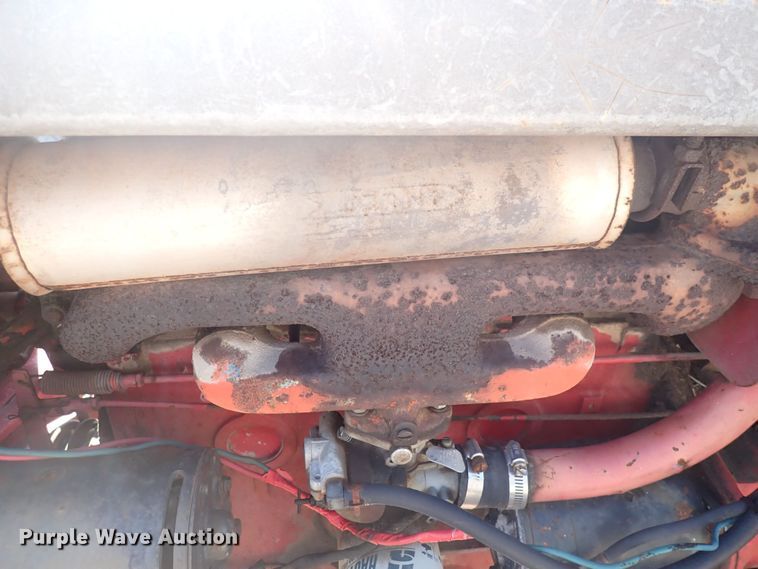 image for item DF8374 Ford  tractor