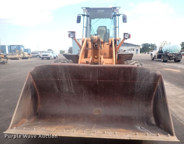 image for item DG2727 2004 Case 721D  wheel loader