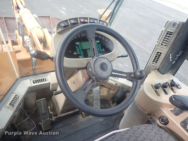 image for item DG2727 2004 Case 721D  wheel loader