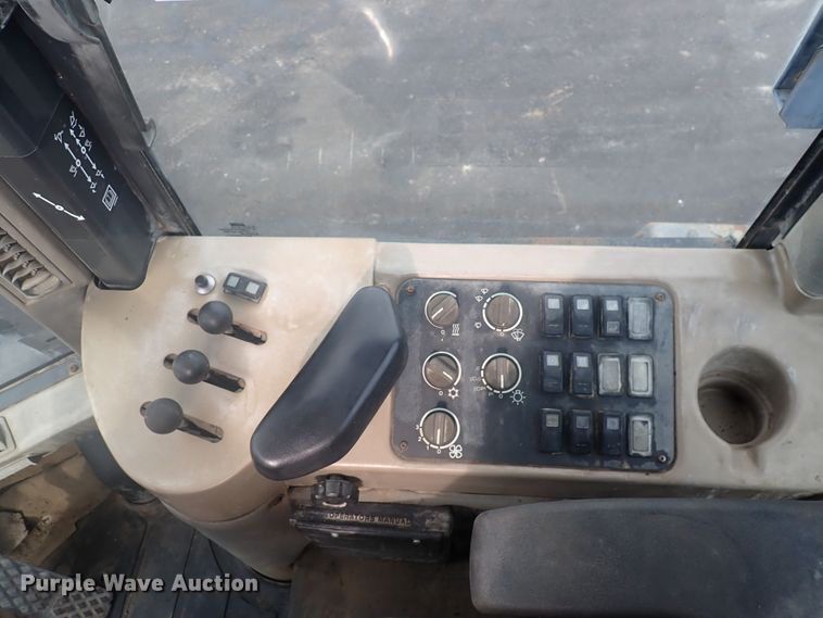 image for item DG2727 2004 Case 721D  wheel loader