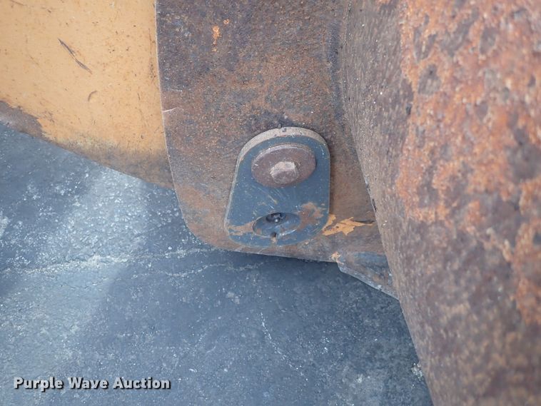 image for item DG2727 2004 Case 721D  wheel loader