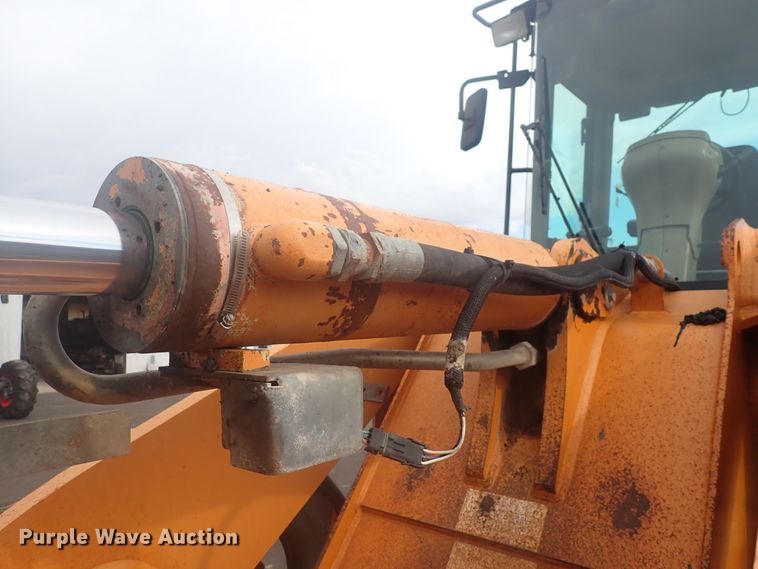 image for item DG2727 2004 Case 721D  wheel loader