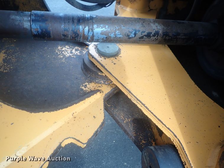 image for item DG2727 2004 Case 721D  wheel loader