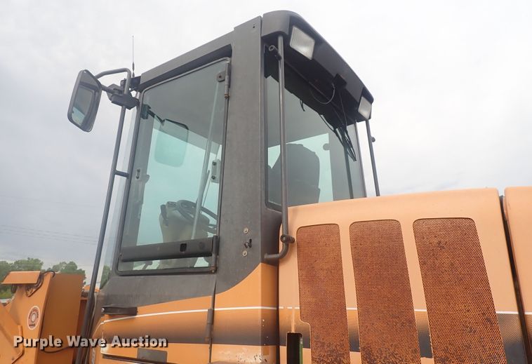 image for item DG2727 2004 Case 721D  wheel loader