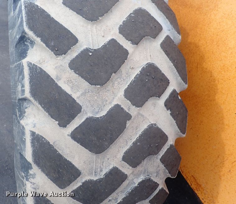 image for item DG2727 2004 Case 721D  wheel loader