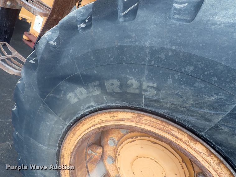 image for item DG2727 2004 Case 721D  wheel loader