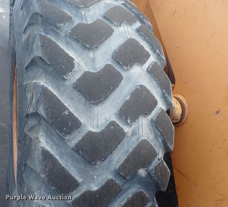 image for item DG2727 2004 Case 721D  wheel loader