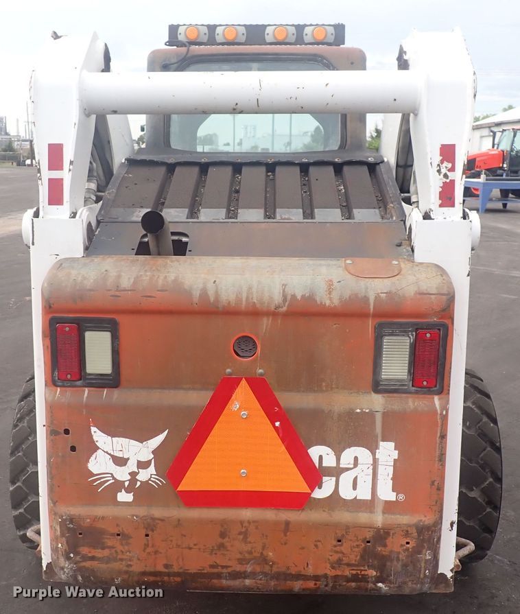 image for item DG2734 2003 Bobcat S250  skid steer loader