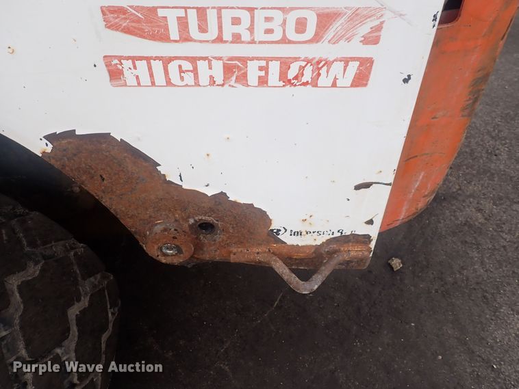 image for item DG2734 2003 Bobcat S250  skid steer loader