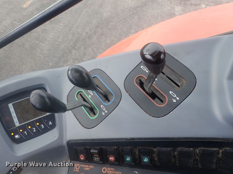 image for item DG2735 Kubota M126GX  MFWD tractor