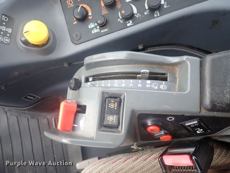 image for item DG2735 Kubota M126GX  MFWD tractor