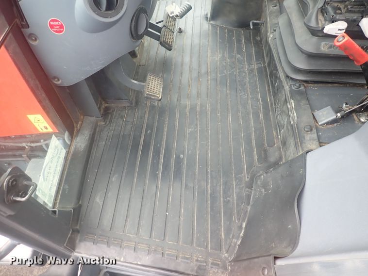 image for item DG2735 Kubota M126GX  MFWD tractor