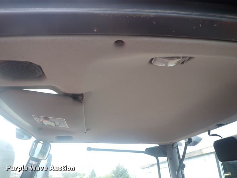 image for item DG2735 Kubota M126GX  MFWD tractor