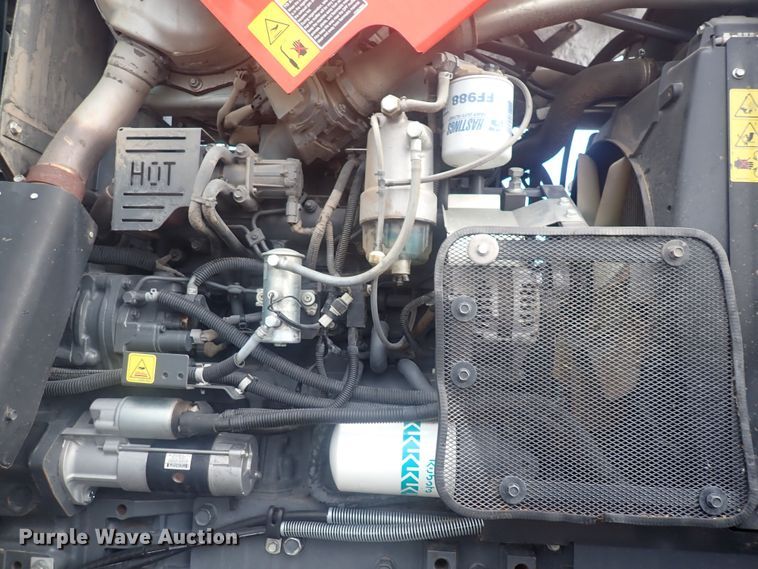 image for item DG2735 Kubota M126GX  MFWD tractor