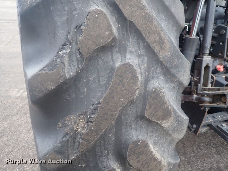 image for item DG2735 Kubota M126GX  MFWD tractor