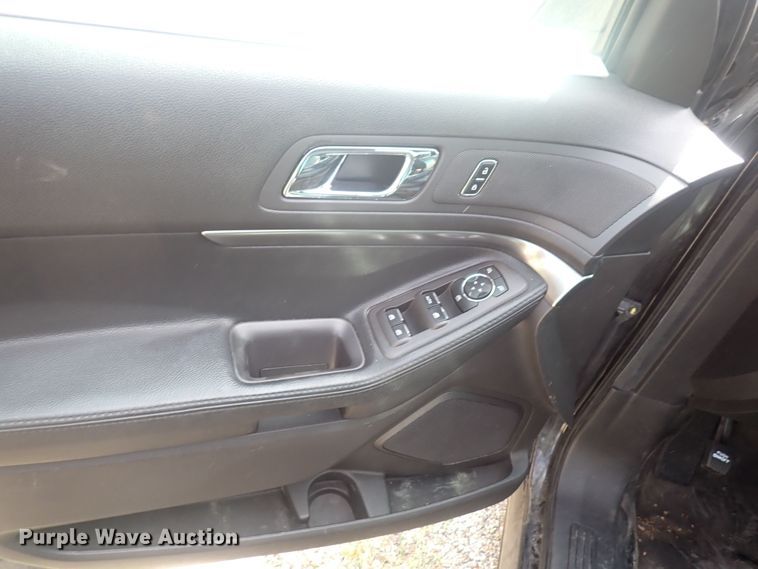 image for item DG2749 2015 Ford Explorer Police Interceptor  SUV