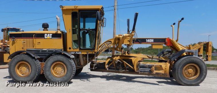 image for item DK2033 2005 Caterpillar 140H  motor grader