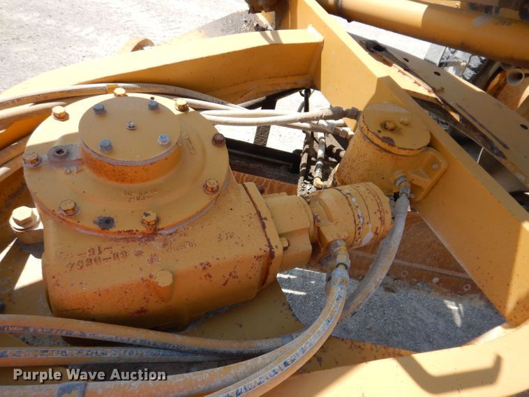 image for item DK2033 2005 Caterpillar 140H  motor grader