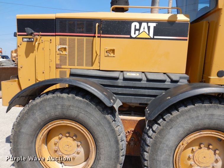 image for item DK2033 2005 Caterpillar 140H  motor grader