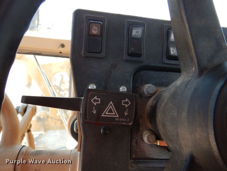 image for item DK2033 2005 Caterpillar 140H  motor grader