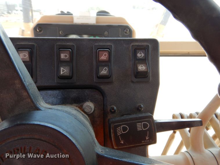 image for item DK2033 2005 Caterpillar 140H  motor grader