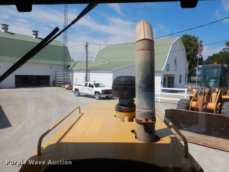 image for item DK2033 2005 Caterpillar 140H  motor grader